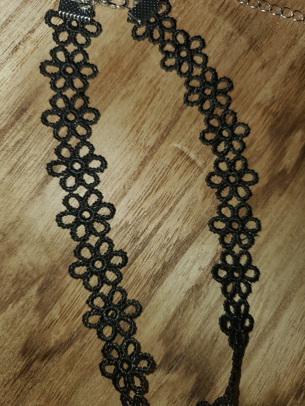 B2G1F Black Floral Choker Necklace - Picture 3 of 5